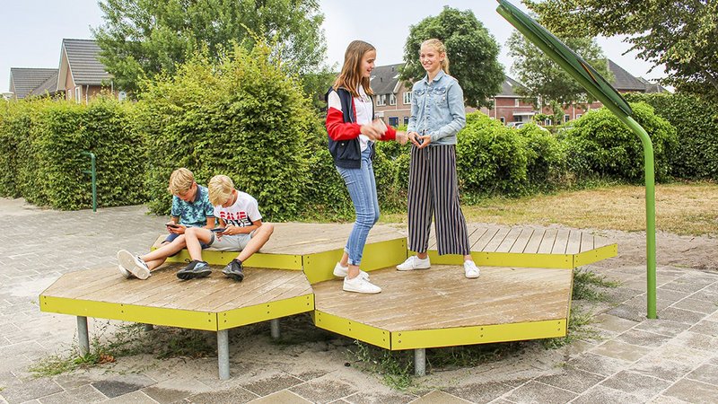 School playground planning with eibe - seating & park furniture platform Siebengebirge