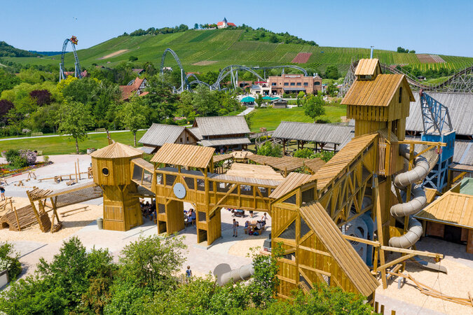 Play facilities for theme parks and zoos - giant play facility from eibe.